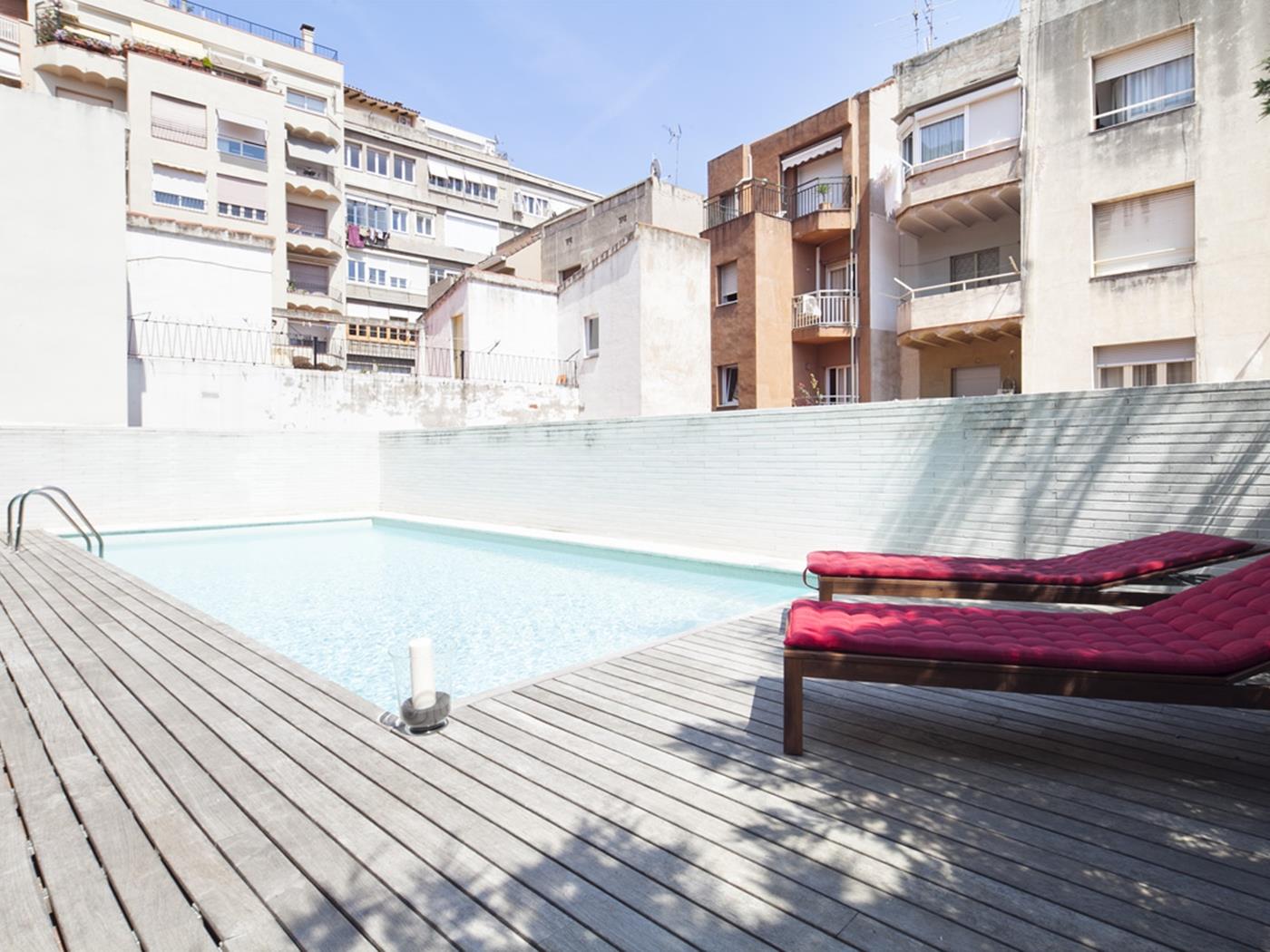 My Space Barcelona Terrace and Swimming Pool near Barcelona Center for 8 - My Space Barcelona Apartments